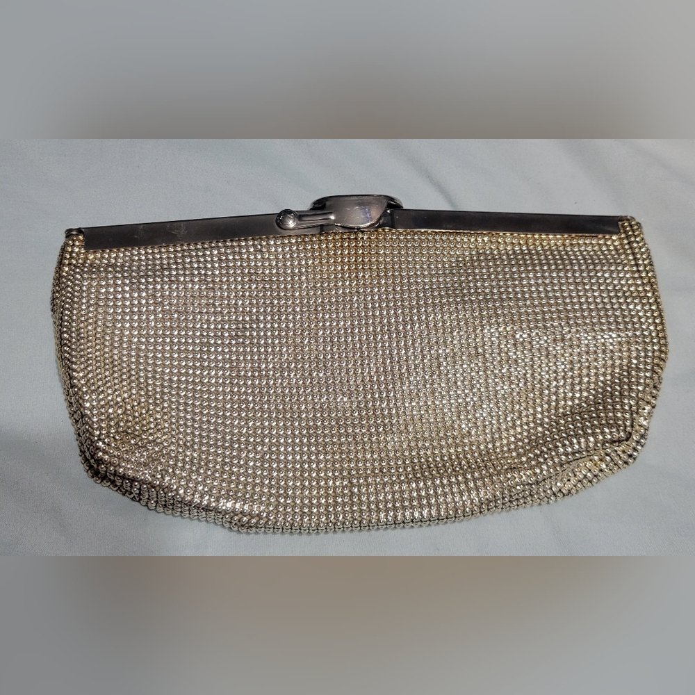 Rare Vintage 1940’s Whiting & Davis Silver Dimple Mesh Hinged Clutch Purse Bag